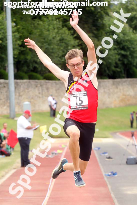 Mens decathlon, EAP International Combined Events, Hexham, Northumberland. Photo: David T. Hewitson/Sports for All Pics